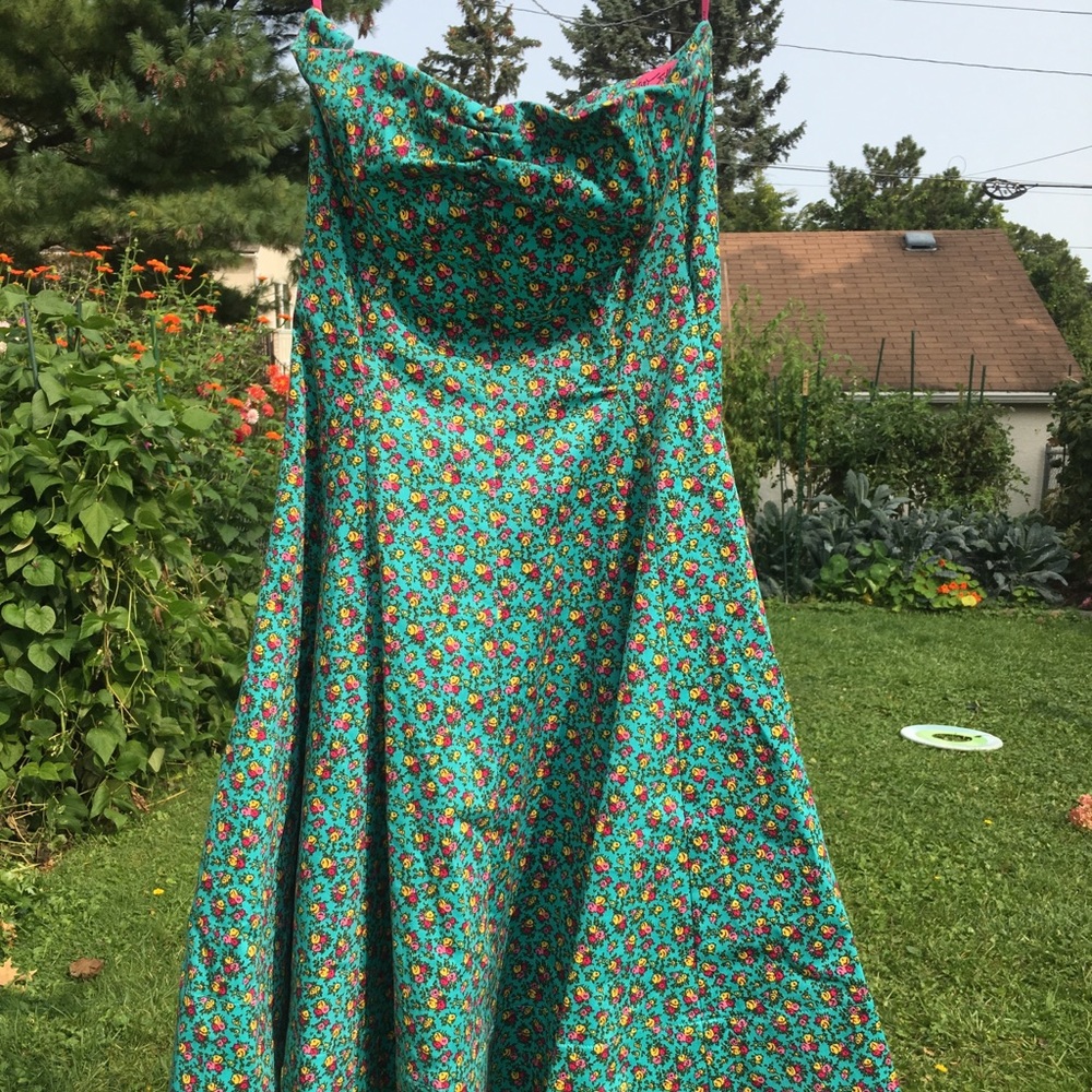 Betsey Johnson dress